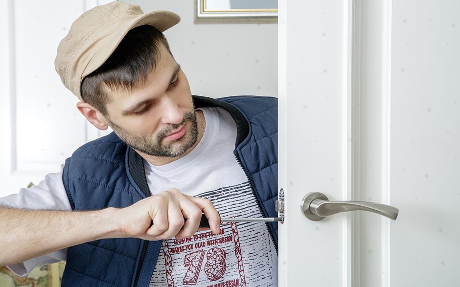 urgence serrurier ouverture de porte Courbevoie